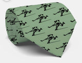 Hockey player tie Sage w/black